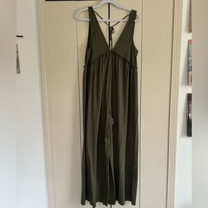 American Eagle Outfitters Olive Green Sleeveless Jumpsuit Romper